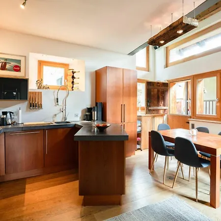 Modern Comfort 3br Chalet With Sauna- If You Want To Book, Please Contact On Wh-ats-app - 0034-635-520-036 !!!! 빌라